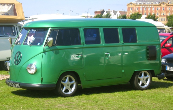 Another tasty-looking split screen bus