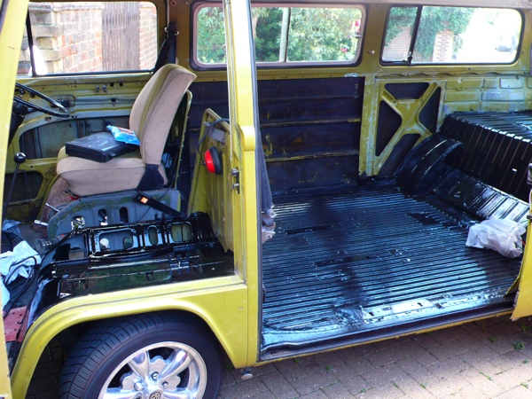 Floor and passenger seat freshly painted with Hammerite 'Straight-to-rust'