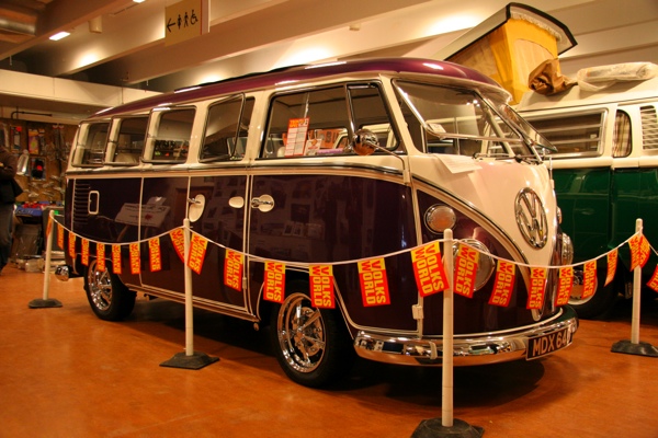 Purple and white splitty